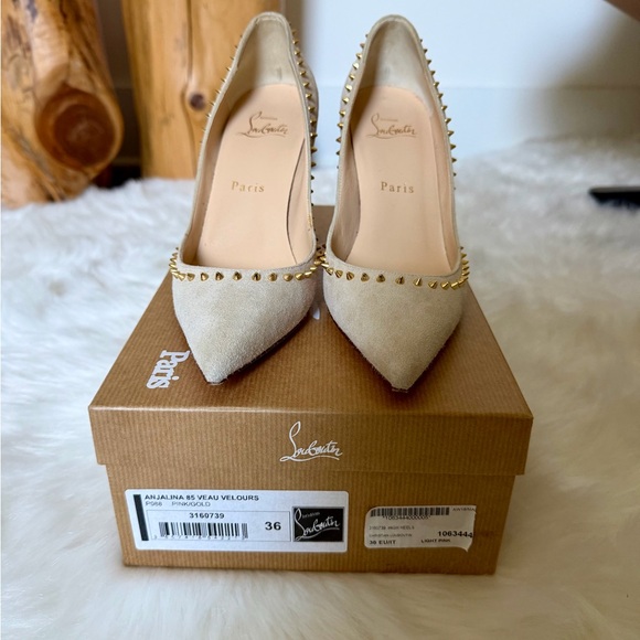 Christian Louboutin Anjalina suede gold stud pumps - Picture 2 of 6